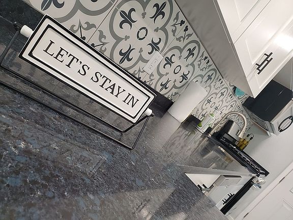 5th image of 122 Center Ave