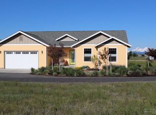 5576 SW Hutchinson Way, Redmond, OR 97756