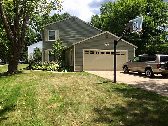 3rd image of 60 Keswick Dr
