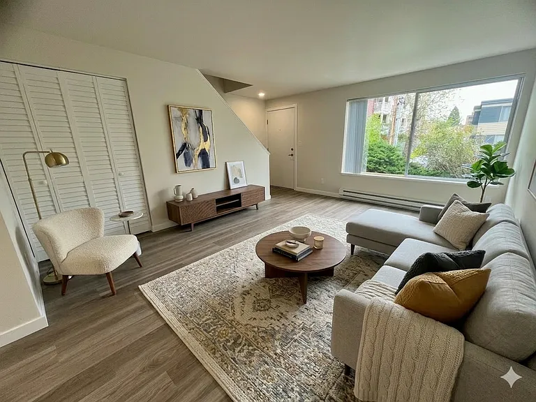 LC125th Townhomes — Photo 26