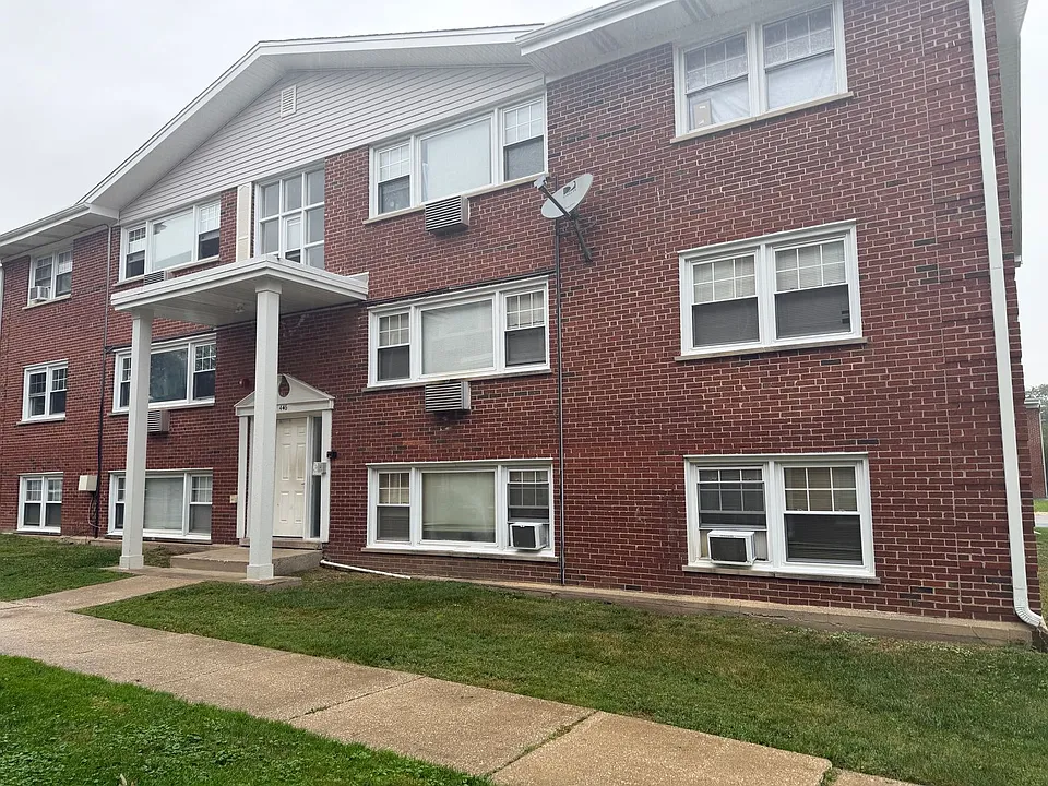 446 N Ardmore Ave #1C