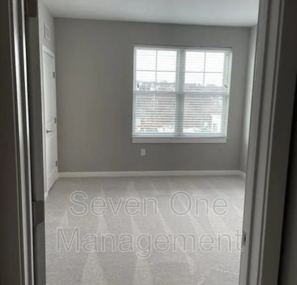 4649 Umbria St #308 — Photo 3