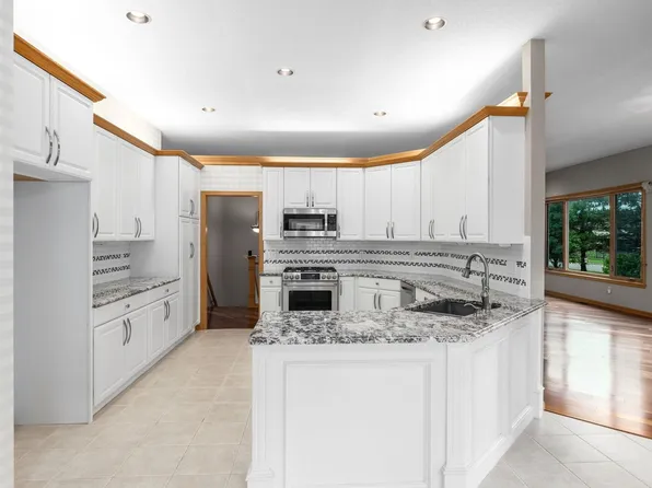 1522 W Highlander Ct, Andover, KS 67002