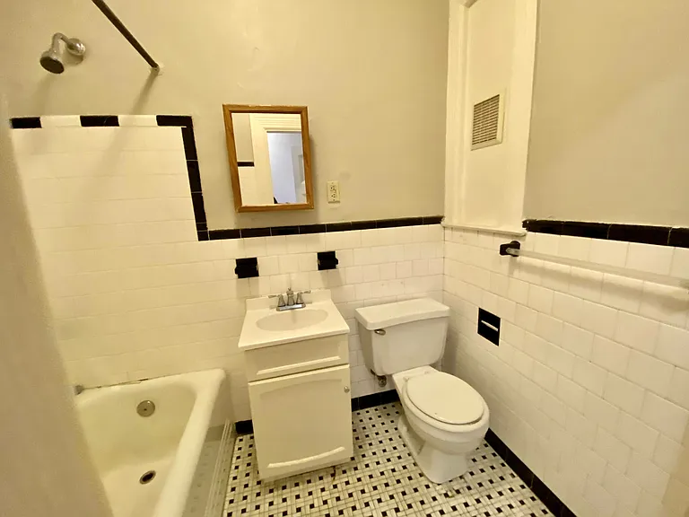 179 Harvard St #2 — Photo 6