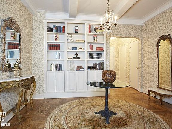 5th image of 1150 Park Ave #12A