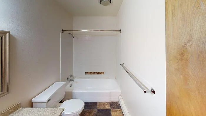305 Ryan Dr #8 — Photo 18