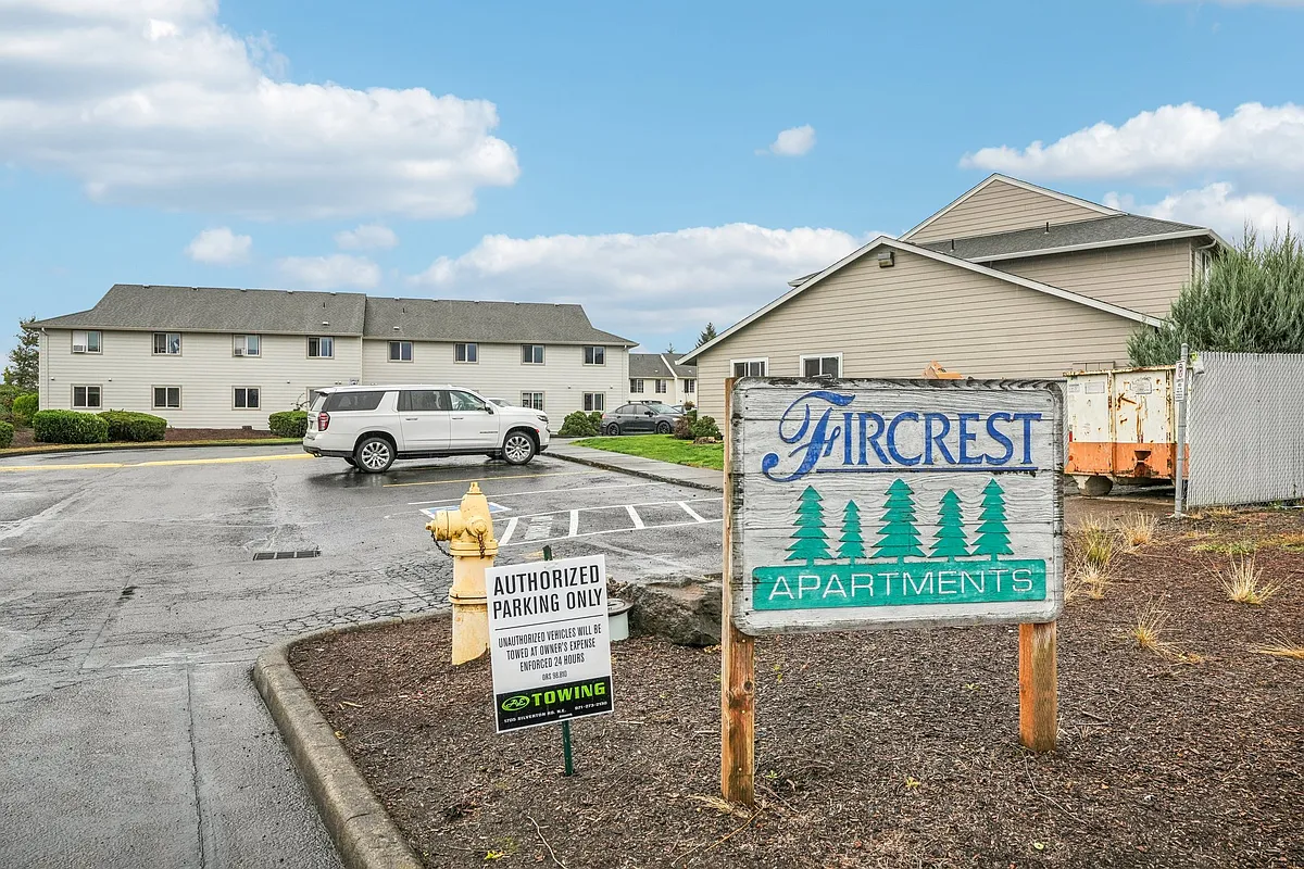 Building Photo - Fircrest Apartments