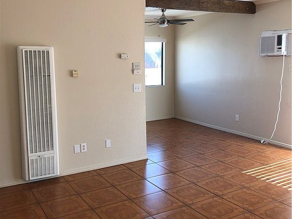 4th image of 8746 Tobias Ave #13