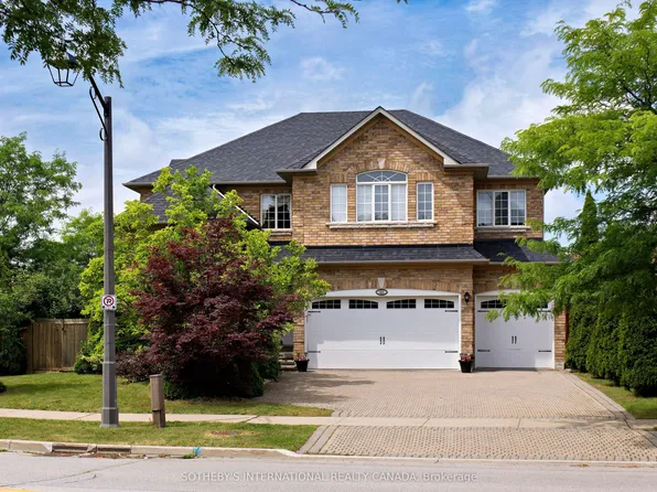 110 Velmar Dr, Vaughan, ON L4L 8W4