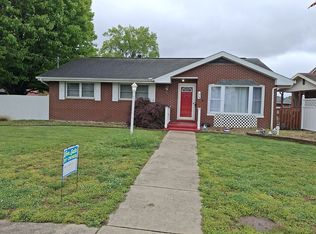 1054 W Virginia Ave, Parkersburg, WV 26104