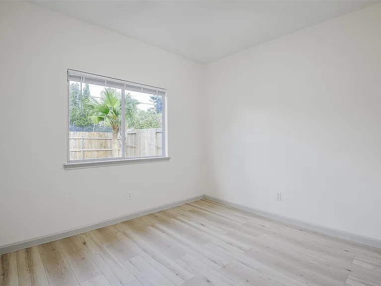 6627 Stonecross Creek Ln — Photo 24