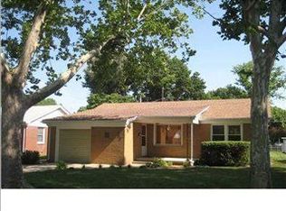 222 W Anita Dr, Haysville, KS 67060