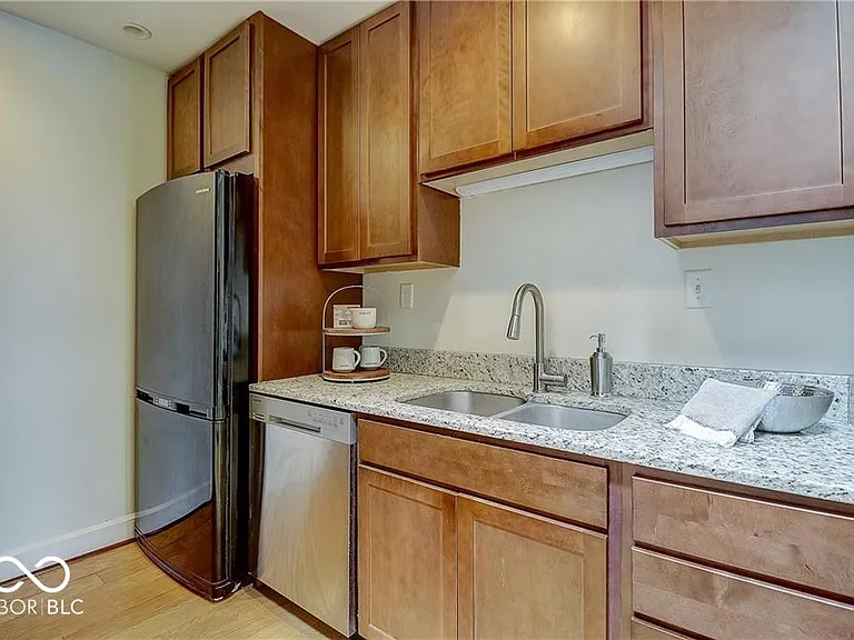 714 Buchanan St #18 — Photo 7