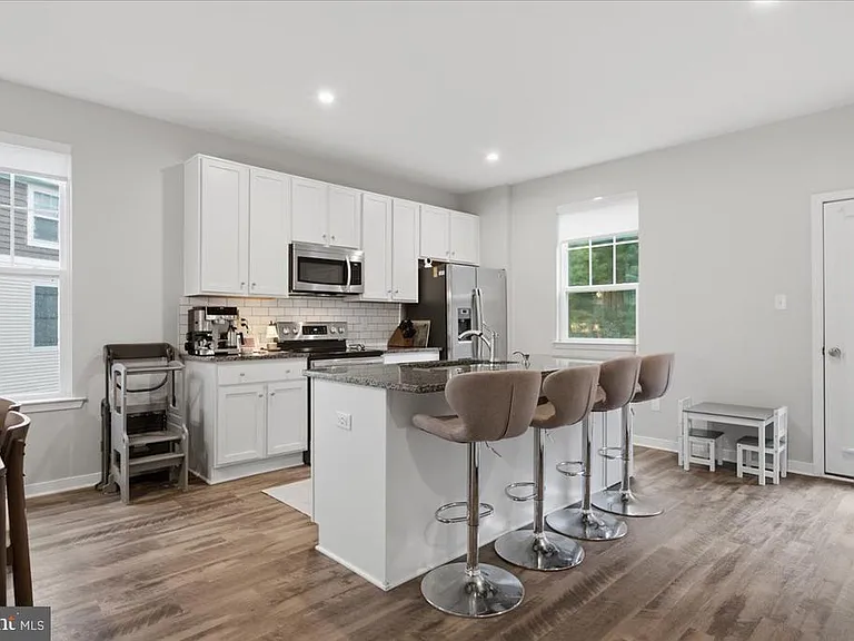 12260 Haydon Pl — Photo 10