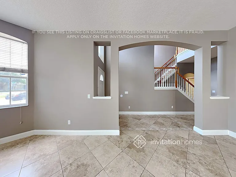 9761 Oak Crest Rd — Photo 5