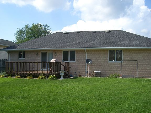 3rd image of 825 Palmor Dr