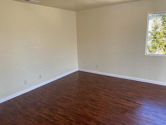 3rd image of 3438 Nashland Ave APT 8
