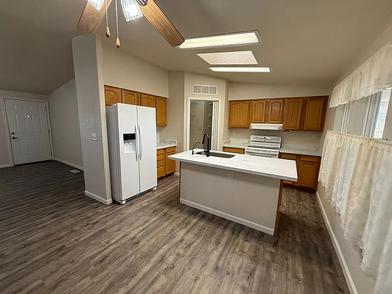 12655 E 46th Dr — Photo 11