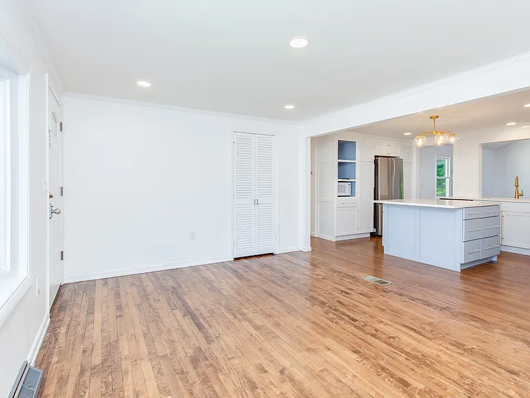 33 Raven St — Photo 6