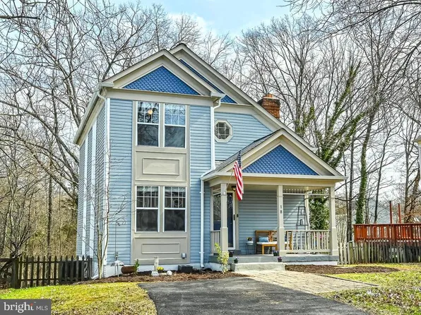 18 Oakdale Ct, Sterling, VA 20165