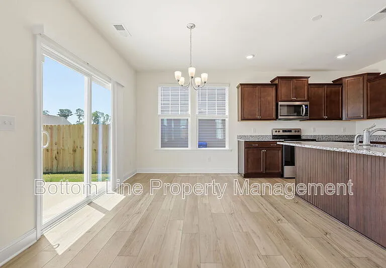 24 Blackthorn Ln — Photo 46
