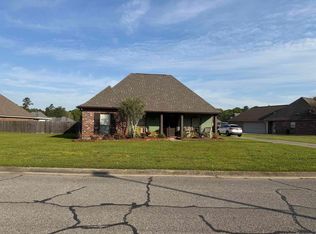 38583 Red Bud Ln, Denham Springs, LA 70706