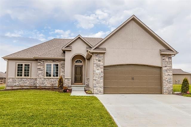 1st image of 707 Whitetail Dr