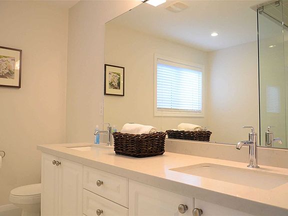 5th image of 2412 Presquile Dr