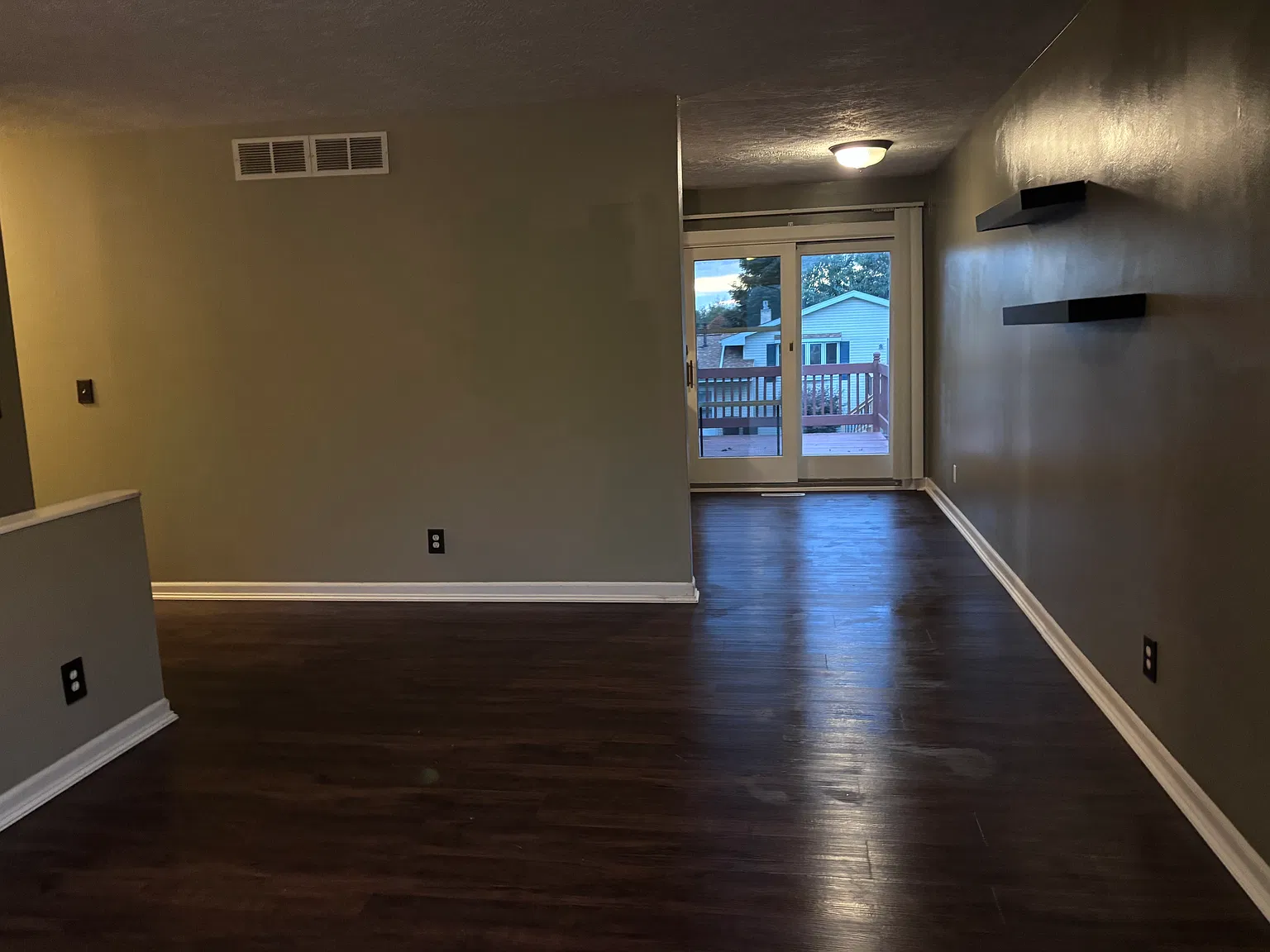 4 bed, 2050 sqft, $2,700 — Photo 4