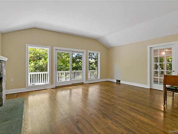 4th image of 1455 Maiden Ln
