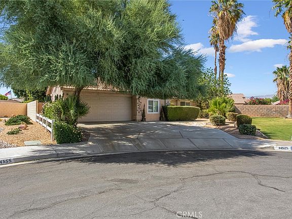 2nd image of 44525 Saffron Ct