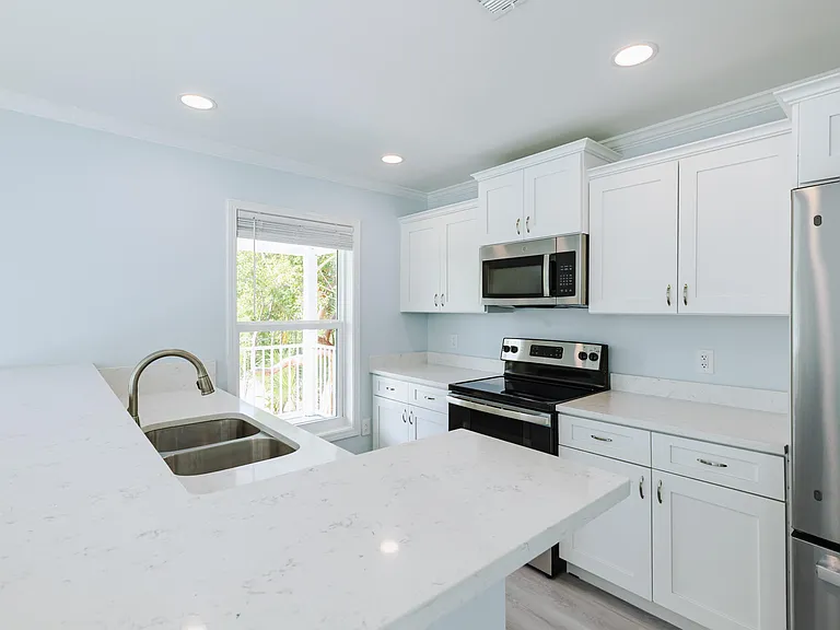 224 W Seaview Dr — Photo 7