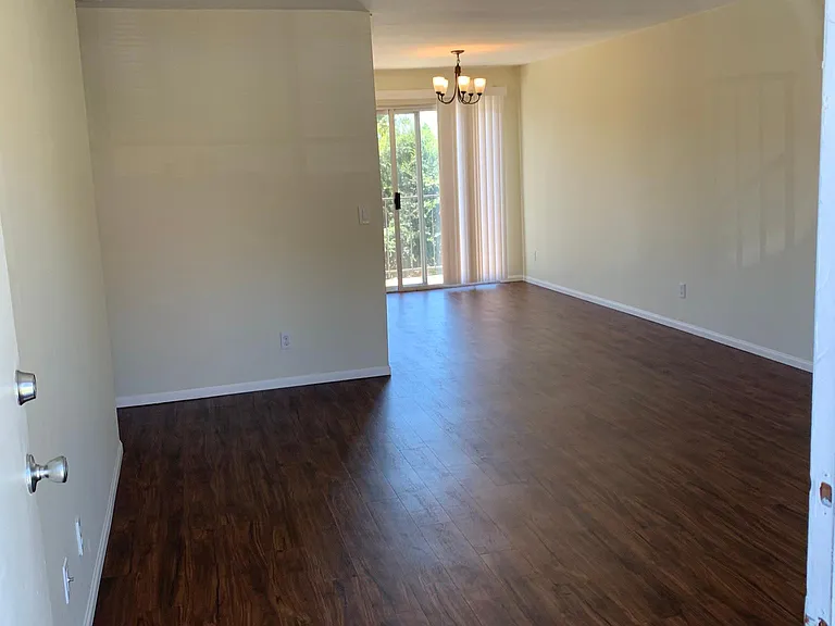 701 E 7th Ave #20 — Photo 8