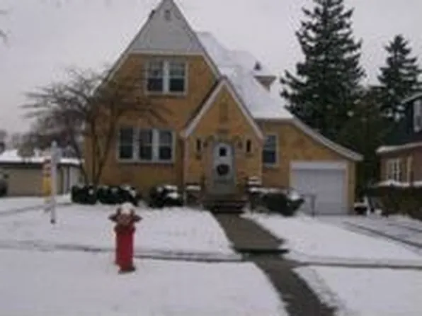 622 S Euclid Ave, Villa Park, IL 60181