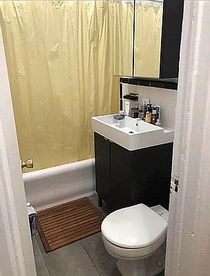 5th image of 3131 29th St APT 5