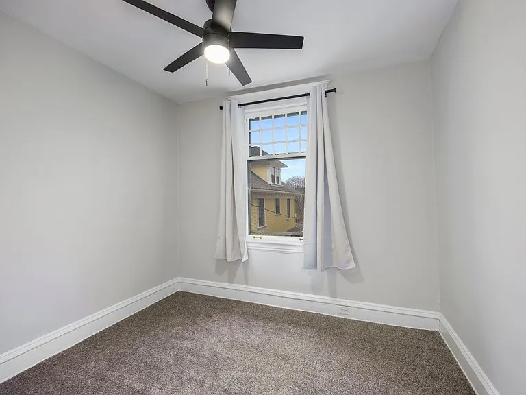 538 Logan St SE — Photo 13