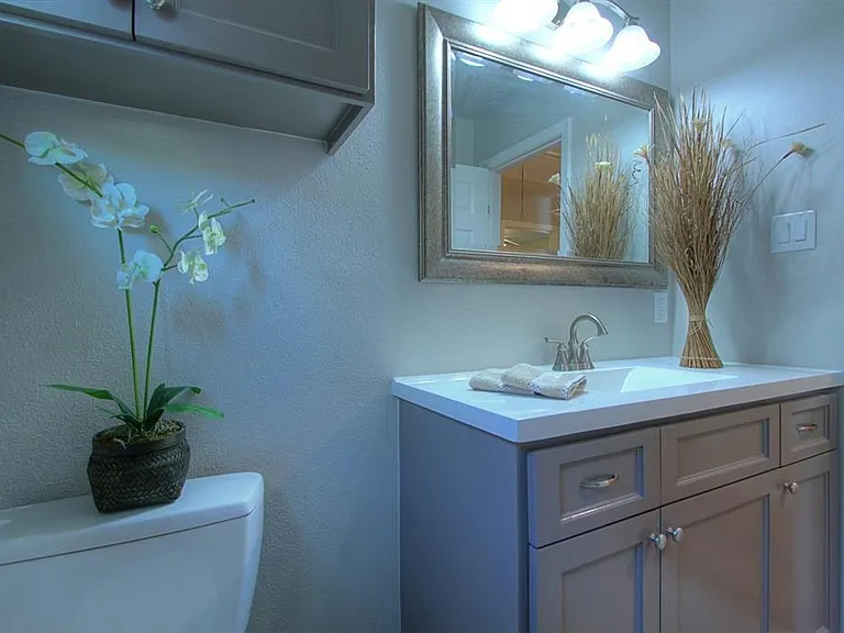 5611 Arboles Dr — Photo 11