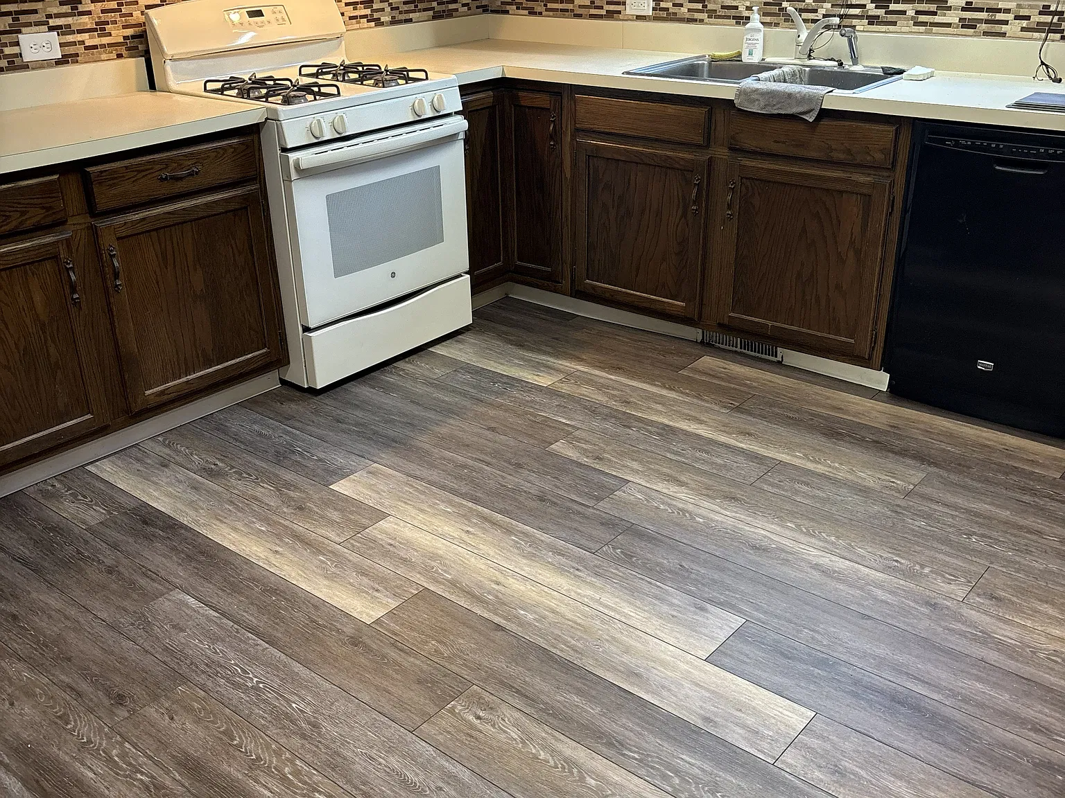 5 bed, 3.5 bath, 2822 sqft, $3,000 — Photo 4