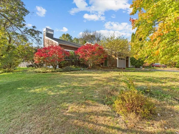 19 Starbird Road, Jericho, VT 05465