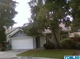2410 W Packwood Dr, Visalia, CA 93277