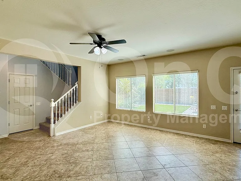 15928 N 22nd Ln — Photo 5