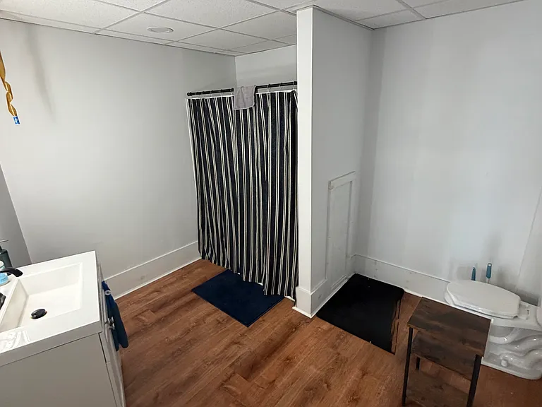 6 Maple St #B — Photo 6
