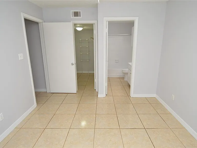 8643 Mallard Reserve Dr #104 — Photo 48