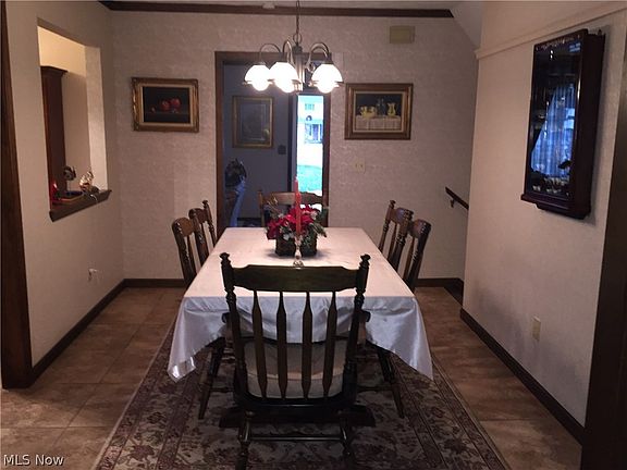 5th image of 4825 Tanglewood Dr