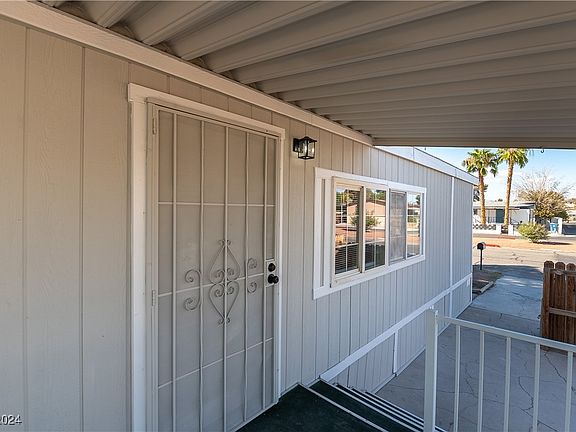 4th image of 2891 Kolob Ct