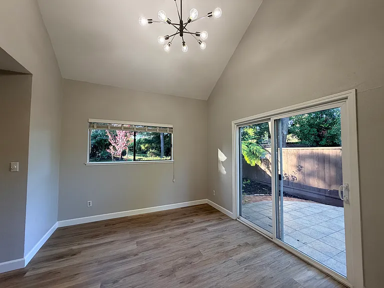 36075 Vallee Ter — Photo 6