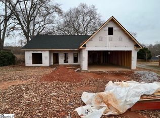 173 Switzer Ln, Roebuck, SC 29376