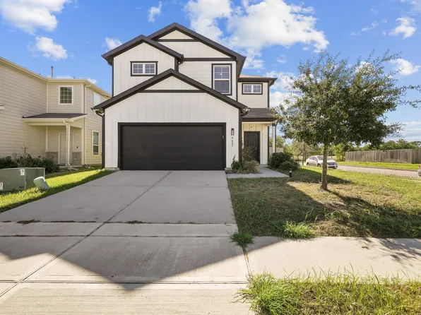 4627 Prairie Chase Dr, Houston, TX 77069