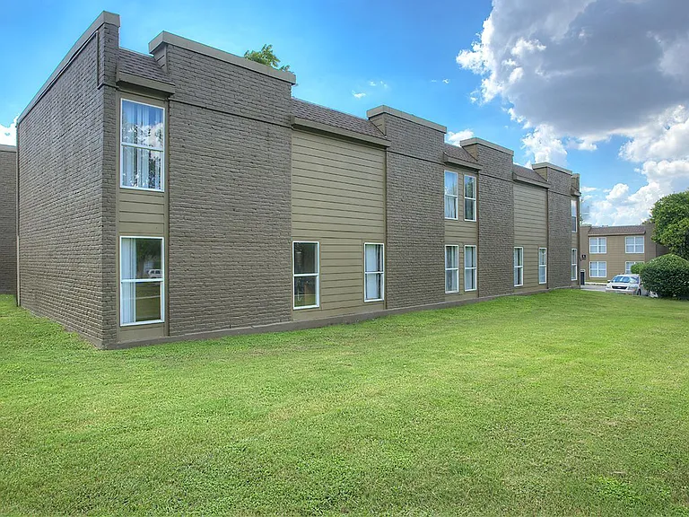 CrestWind Townhomes and Apartments — Photo 38