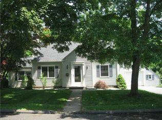 17 Cole St, Manchester, CT 06042